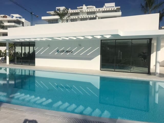 3 sypialnia Apartament na sprzedaż w Estepona z basenem garażem - 585 000 € (Ref: 10001643)