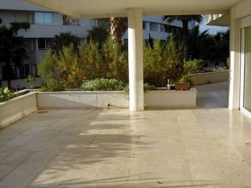 4 soverom Leilighet til salgs i Estepona med svømmebasseng garasje - € 965 000 (Ref: 10001644)