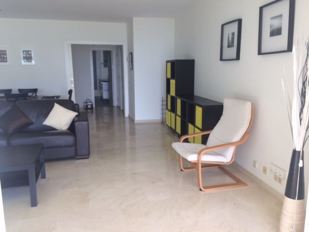 4 soverom Leilighet til salgs i Estepona med svømmebasseng garasje - € 965 000 (Ref: 10001644)