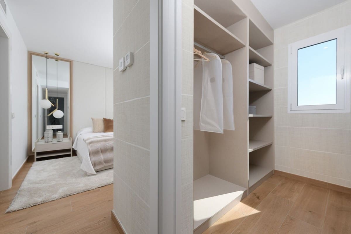 3 sypialnia Apartament na sprzedaż w Marbella z basenem garażem - 479 000 € (Ref: 10001645)