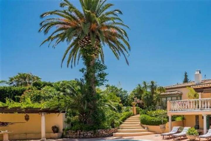 Chalet de 5 habitaciones en Benahavís en venta con piscina garaje - 1.795.000 € (Ref: 10001646)
