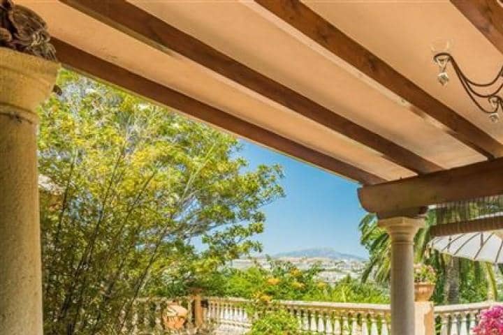 Chalet de 5 habitaciones en Benahavís en venta con piscina garaje - 1.795.000 € (Ref: 10001646)