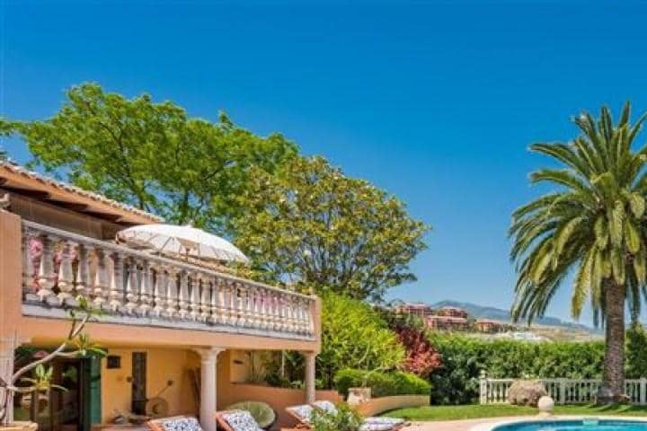 Chalet de 5 habitaciones en Benahavís en venta con piscina garaje - 1.795.000 € (Ref: 10001646)