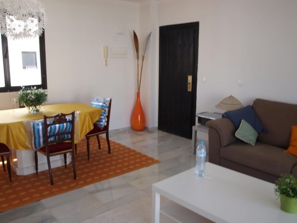 3 soverom Penthouse til salgs i Puerto Banus med svømmebasseng garasje - € 549 500 (Ref: 10001648)