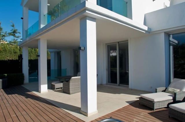 4 camera da letto Villa in vendita in Puerto Banus, Marbella con piscina garage - 1.995.000 € (Rif: 10001649)