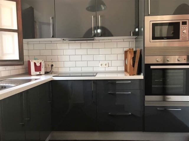 2 sypialnia Dom na sprzedaż w Marbella z basenem garażem - 399 500 € (Ref: 10001652)