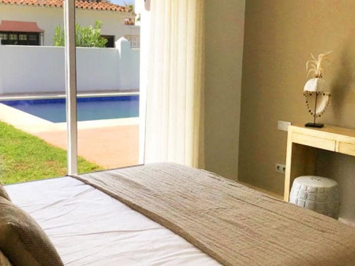 4 sypialnia Willa na sprzedaż w Marbella z basenem - 1 395 000 € (Ref: 10001654)