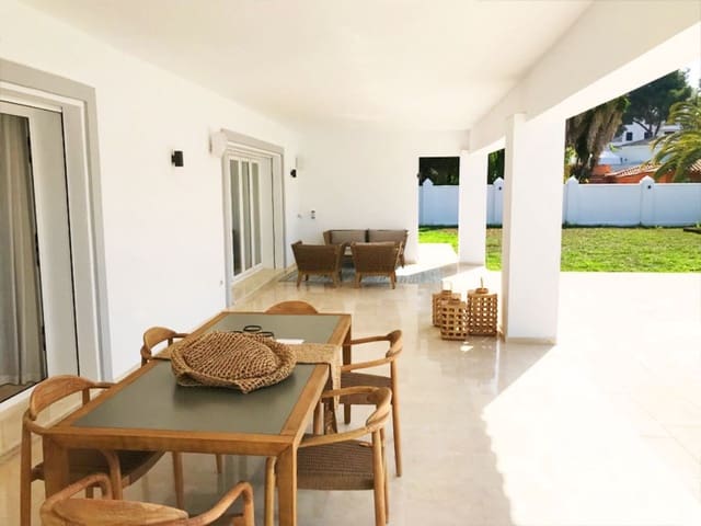 4 sypialnia Willa na sprzedaż w Marbella z basenem - 1 395 000 € (Ref: 10001654)