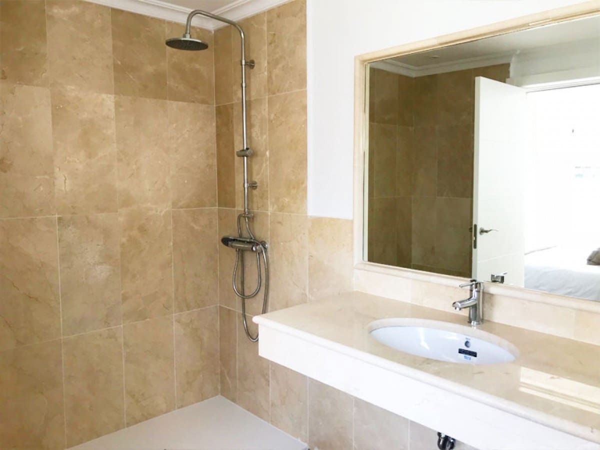 4 sypialnia Willa na sprzedaż w Marbella z basenem - 1 395 000 € (Ref: 10001654)