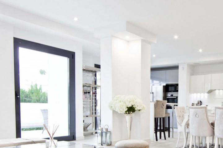 7 soverom Villa til salgs i Guadalmina med svømmebasseng - € 1 395 000 (Ref: 10001655)