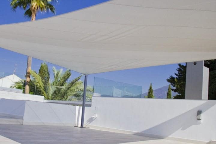 7 soverom Villa til salgs i Guadalmina med svømmebasseng - € 1 395 000 (Ref: 10001655)