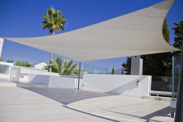 7 Zimmer Villa zu verkaufen in Guadalmina, Marbella mit Pool - 1.395.000 € (Ref: 10001655)