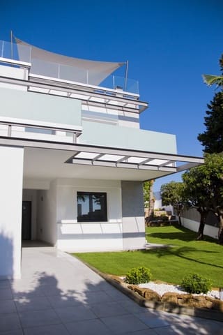 7 Zimmer Villa zu verkaufen in Guadalmina, Marbella mit Pool - 1.395.000 € (Ref: 10001655)