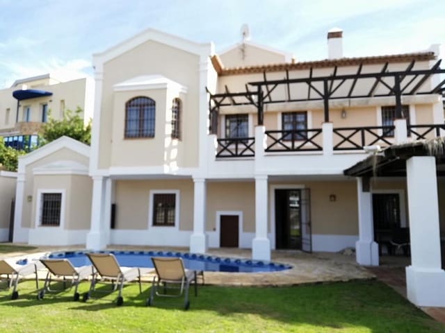 5 camera da letto Villa in vendita in Benalmádena con piscina garage - 1.380.000 € (Rif: 10001656)