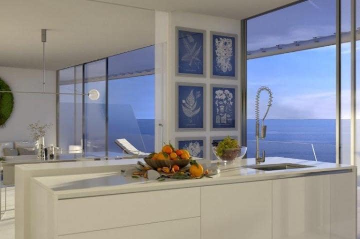 2 sypialnia Apartament na sprzedaż w Estepona z basenem garażem - 592 000 € (Ref: 10001661)