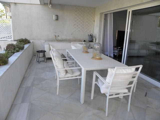 4 Zimmer Apartment zu verkaufen in Marbella mit Pool Garage - 995.000 € (Ref: 10001662)