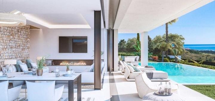 4 soveværelse Villa til salg i New Golden Mile med swimmingpool garage - € 1.295.000 (Ref: 10001663)