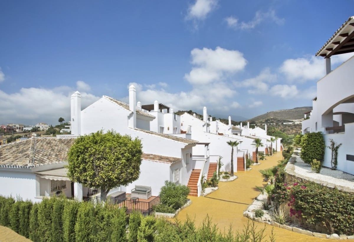 3 soveværelse Lejlighed til salg i Marbella med swimmingpool garage - € 398.000 (Ref: 10001671)