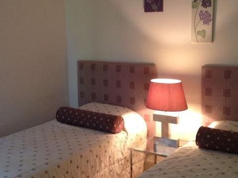 3 sypialnia Apartament na sprzedaż w Marbella z basenem garażem - 930 000 € (Ref: 10001672)