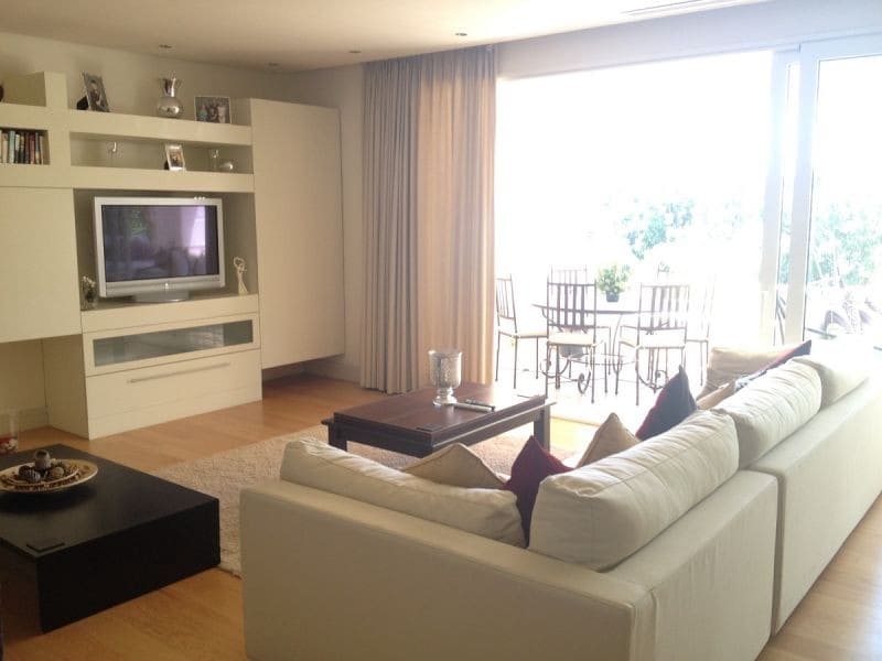 3 sypialnia Apartament na sprzedaż w Marbella z basenem garażem - 930 000 € (Ref: 10001672)