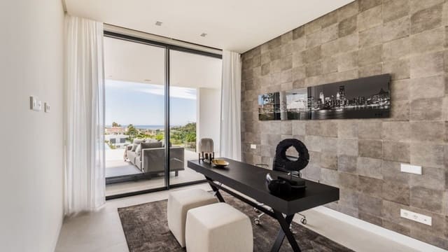 5 Zimmer Villa zu verkaufen in Benahavís mit Pool Garage - 3.750.000 € (Ref: 10001674)