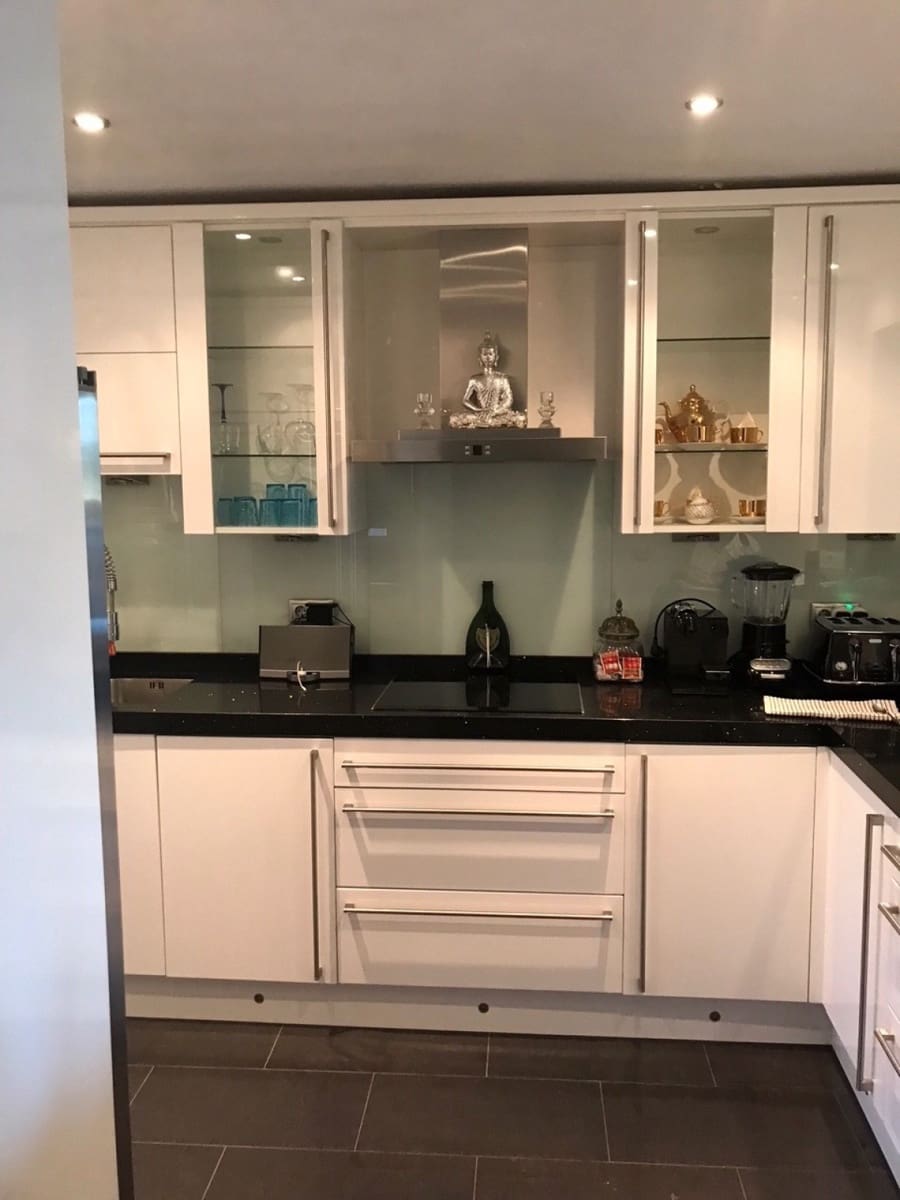 3 quarto Penthouse para venda em Puerto Banus com piscina garagem - 1 275 000 € (Ref: 10001675)
