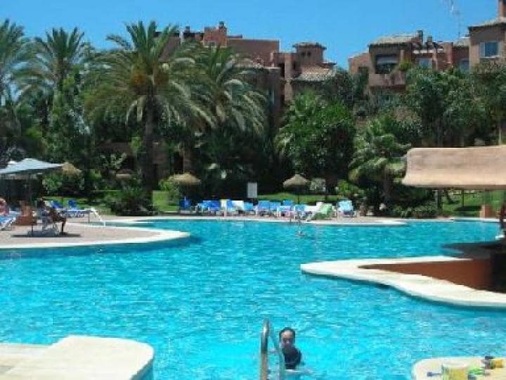 2 chambre Appartement à vendre à Marbella avec piscine garage - 339 000 € (Ref: 10001676)
