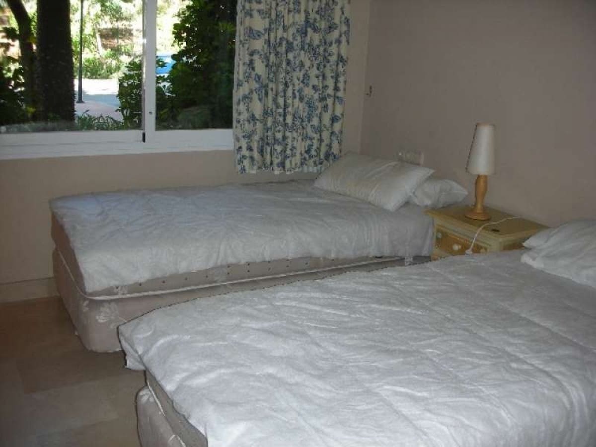 2 chambre Appartement à vendre à Marbella avec piscine garage - 339 000 € (Ref: 10001676)
