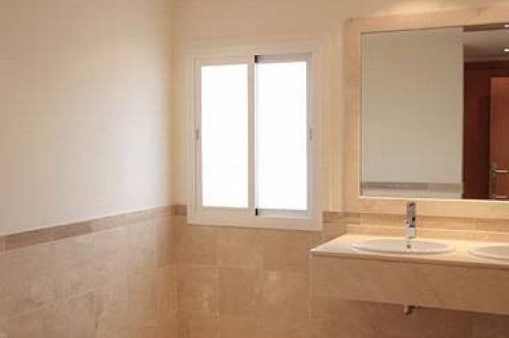 2 quarto Apartamento para venda em Puerto Banus com piscina - 995 000 € (Ref: 10001677)