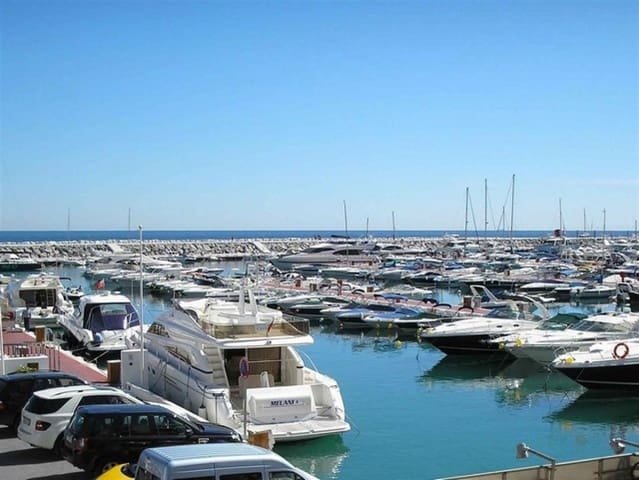 2 quarto Apartamento para venda em Puerto Banus, Marbella com piscina - 995 000 € (Ref: 10001677)