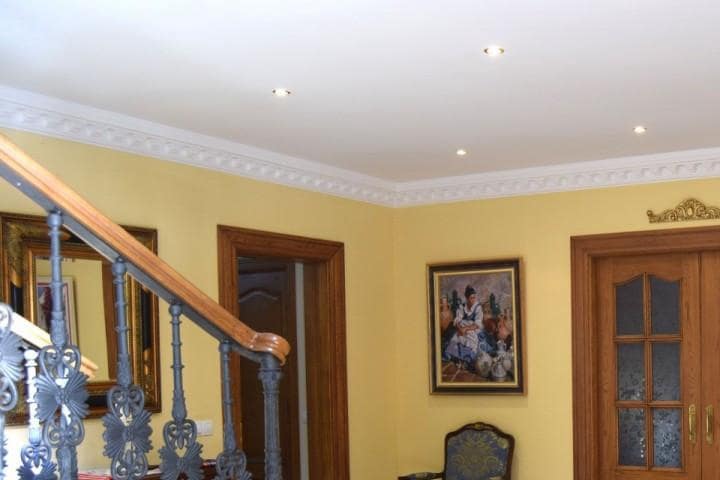 4 soverom Villa til salgs i Estepona med svømmebasseng garasje - € 2 750 000 (Ref: 10001678)