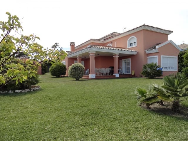 4 soverom Villa til salgs i Estepona med svømmebasseng garasje - € 2 750 000 (Ref: 10001678)