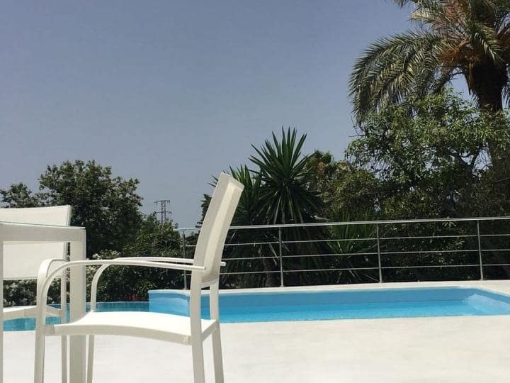 5 bedroom Villa for sale in Marbella with pool garage - € 1,795,000 (Ref: 10001681)