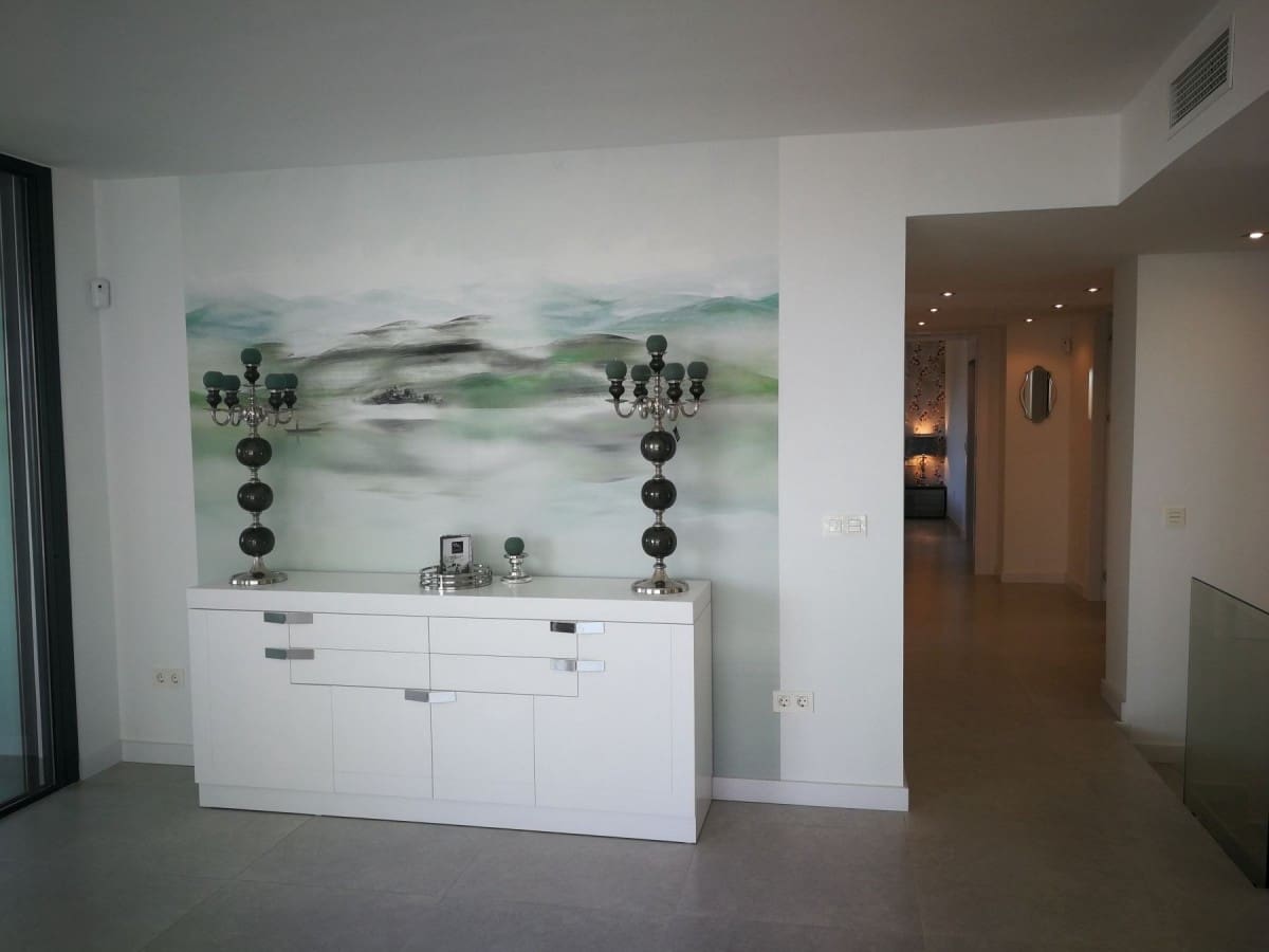 5 bedroom Villa for sale in Marbella with pool garage - € 1,795,000 (Ref: 10001681)