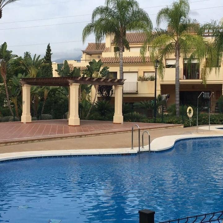 3 slaapkamer Appartement te koop in Marbella met zwembad garage - € 379.500 (Ref: 10001682)