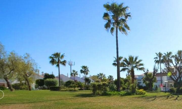 4 Zimmer Haus zu verkaufen in Marbella mit Pool Garage - 329.500 € (Ref: 10001683)