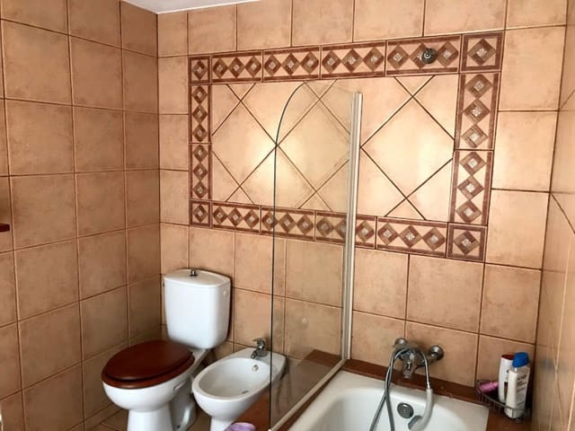 4 Zimmer Haus zu verkaufen in Marbella mit Pool Garage - 329.500 € (Ref: 10001683)