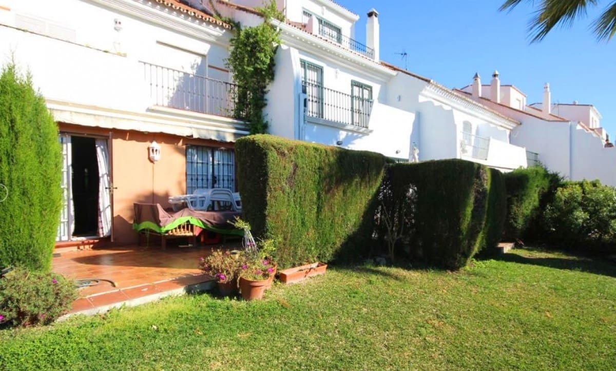 4 Zimmer Haus zu verkaufen in Marbella mit Pool Garage - 329.500 € (Ref: 10001683)