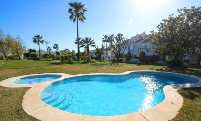 4 Zimmer Haus zu verkaufen in Marbella mit Pool Garage - 329.500 € (Ref: 10001683)