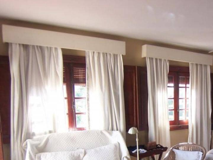 4 sovrum Villa till salu i Marbella med pool garage - 895 000 € (Ref: 10001686)