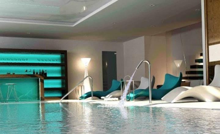 4 soveværelse Villa til salg i Estepona med swimmingpool garage - € 1.435.000 (Ref: 10001687)