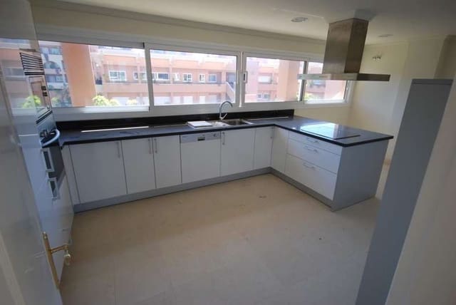 3 sovrum Takvåning till salu i Marbella med pool garage - 1 240 000 € (Ref: 10001689)