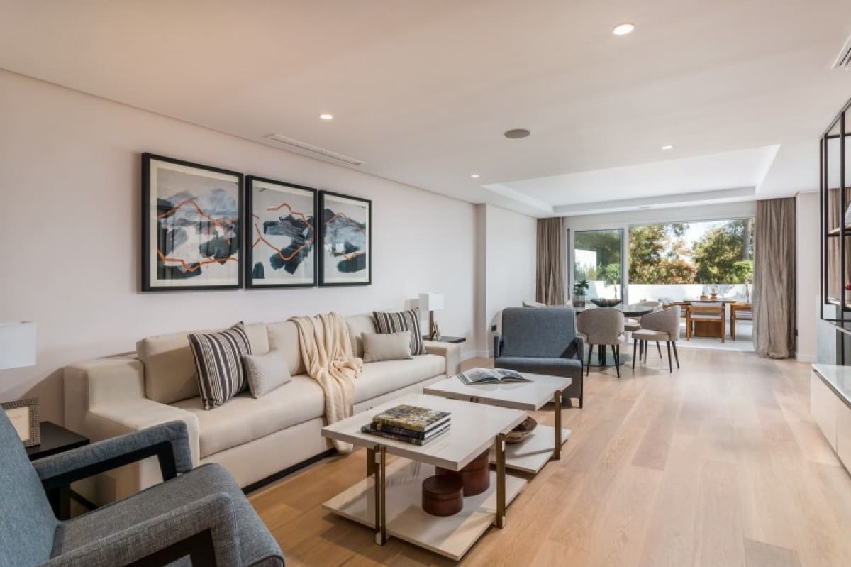 Apartamento de 4 habitaciones en Golden Mile en venta con piscina garaje - 895.000 € (Ref: 10001691)