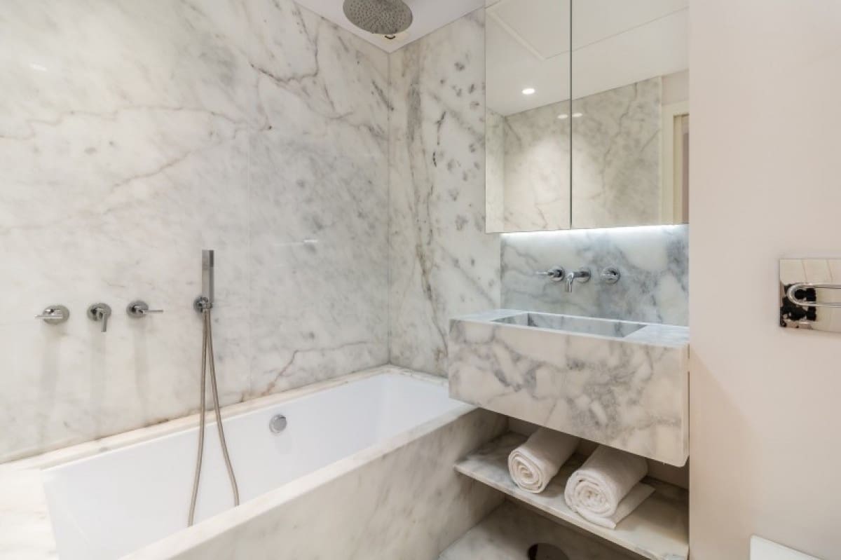 Apartamento de 4 habitaciones en Golden Mile en venta con piscina garaje - 895.000 € (Ref: 10001691)