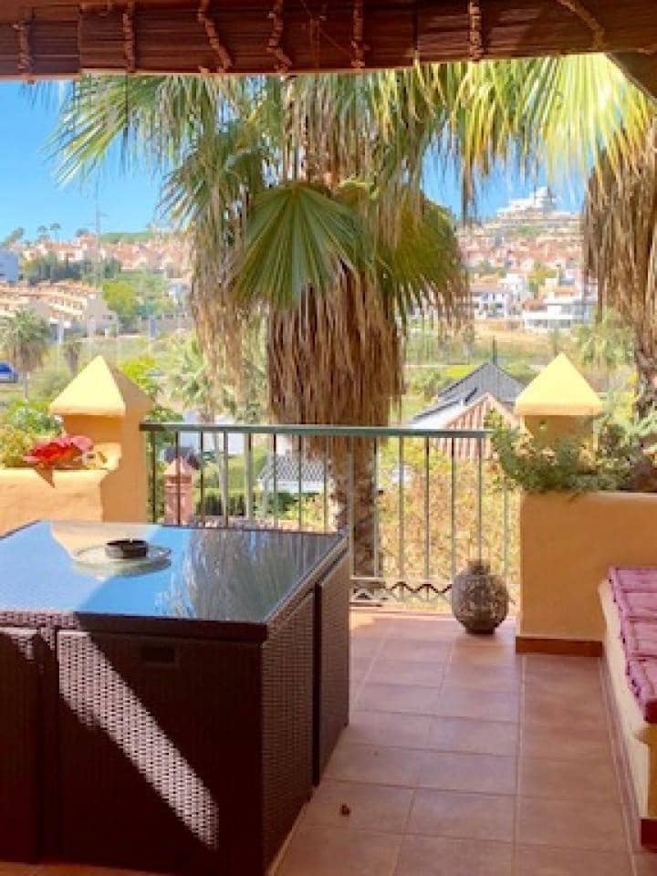 2 bedroom Apartment for sale in Estepona with pool garage - € 310,000 (Ref: 10001694)