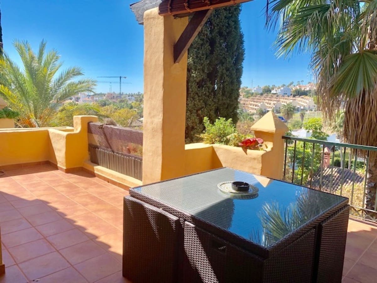 2 bedroom Apartment for sale in Estepona with pool garage - € 310,000 (Ref: 10001694)