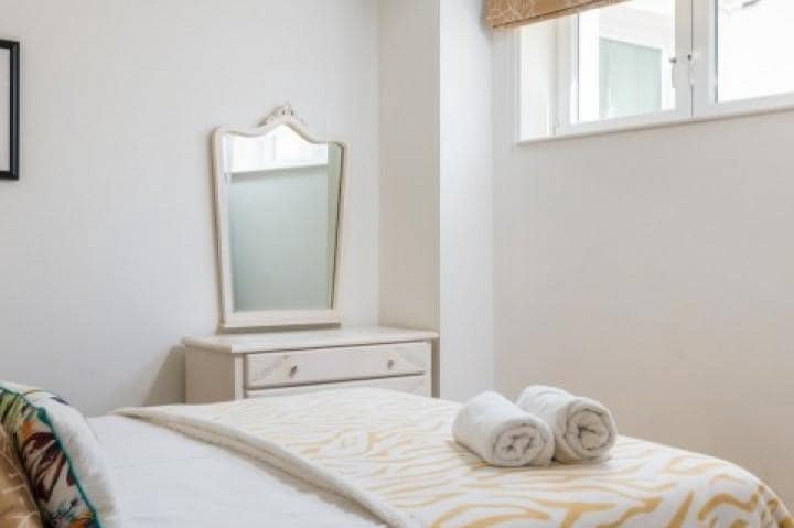 9 quarto Moradia para venda em Benahavis com piscina garagem - 2 795 000 € (Ref: 10001695)