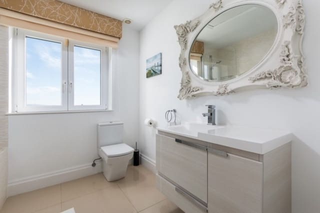 9 quarto Moradia para venda em Benahavís com piscina garagem - 2 795 000 € (Ref: 10001695)