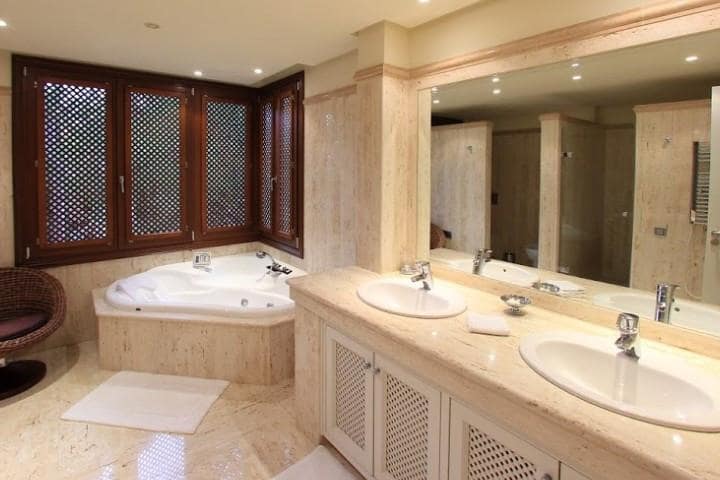 3 quarto Apartamento para venda em Marbella com piscina garagem - 1 950 000 € (Ref: 10001696)