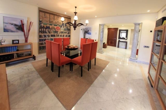 3 quarto Apartamento para venda em Marbella com piscina garagem - 1 950 000 € (Ref: 10001696)
